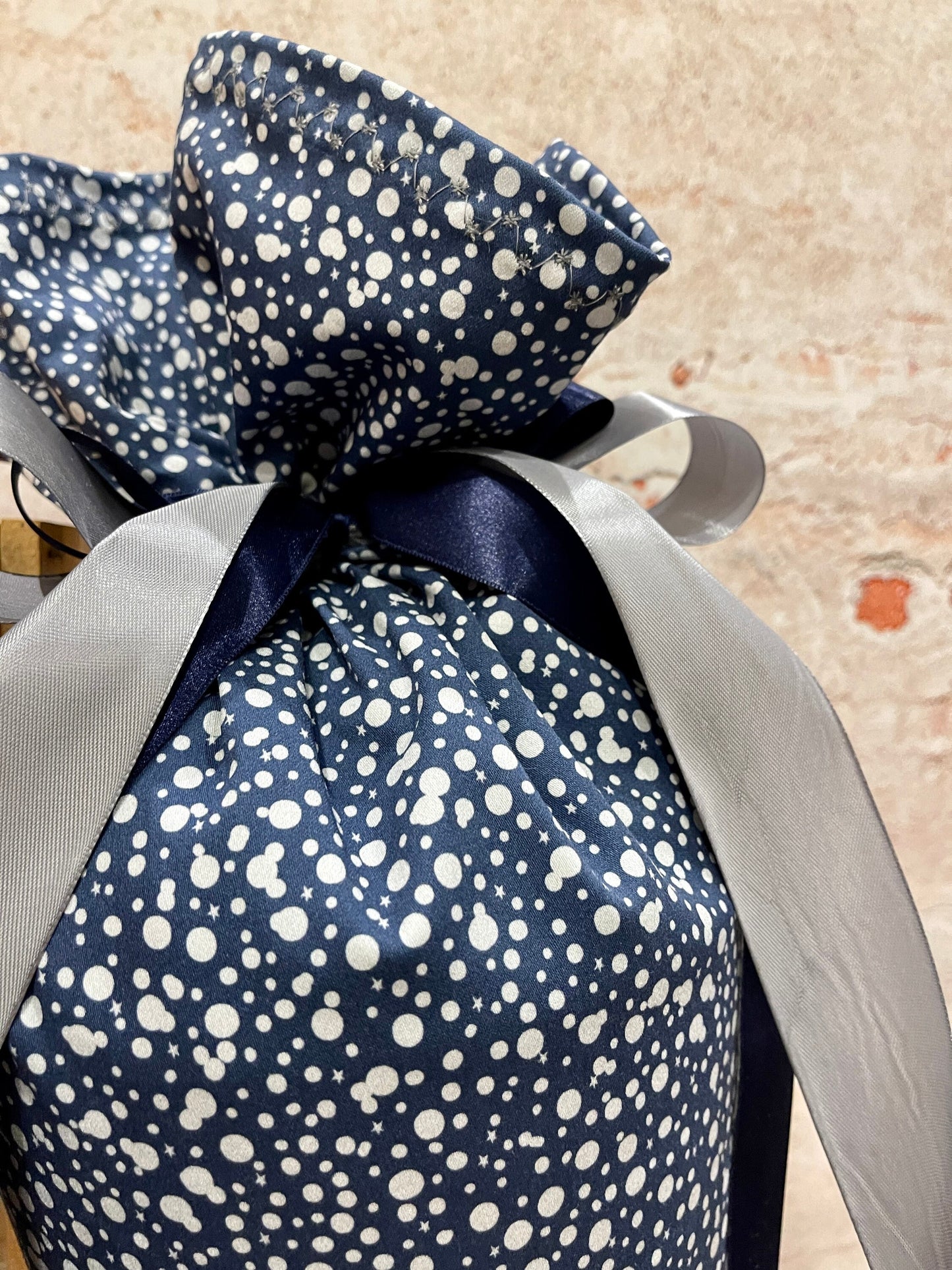 Zuckertüte Schultüte mit Weltraum und Raumschiff