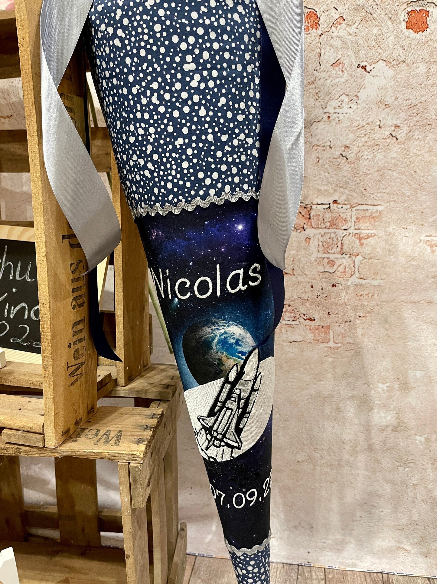 Zuckertüte Schultüte mit Weltraum und Raumschiff