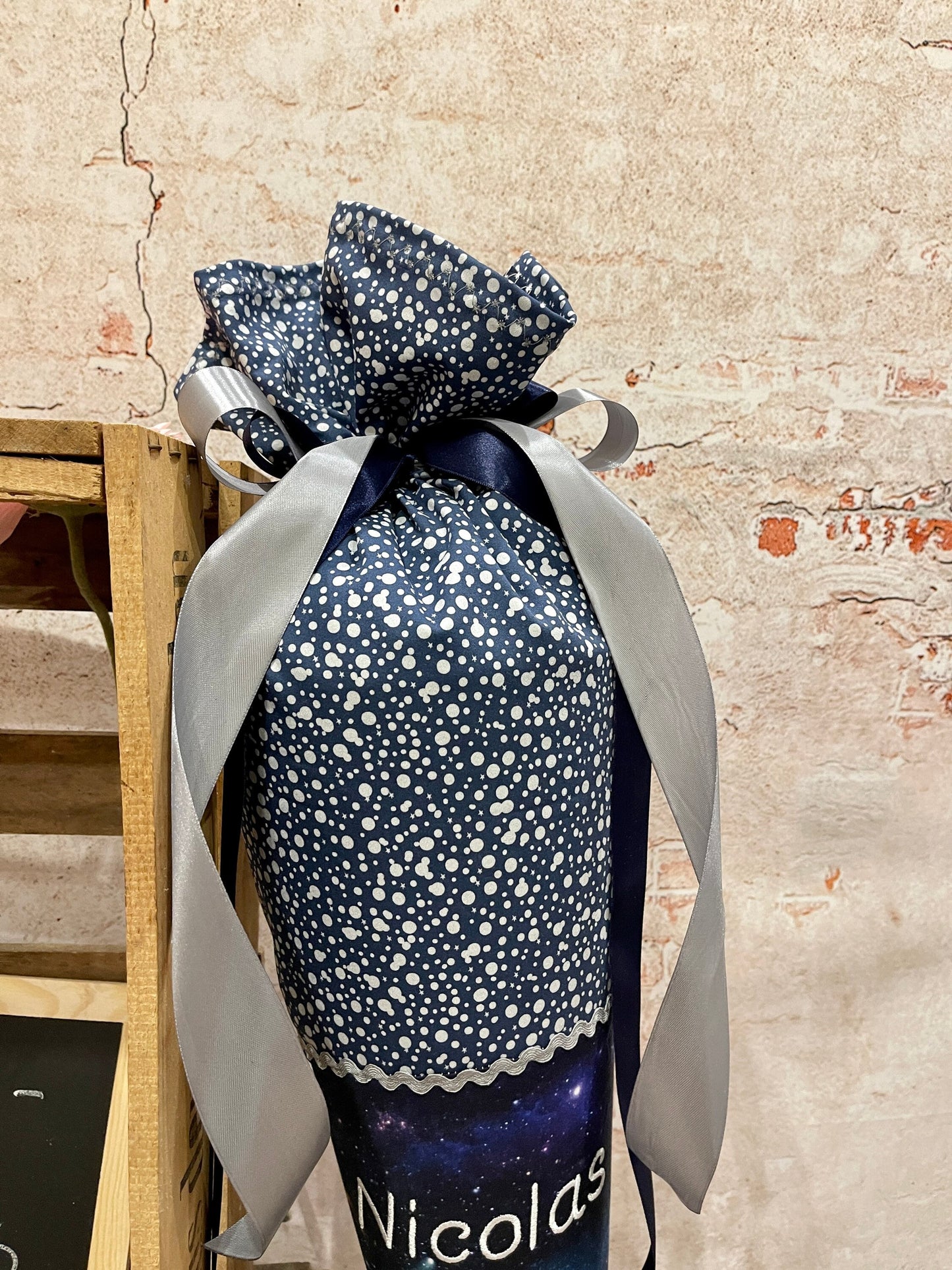 Zuckertüte Schultüte mit Weltraum und Raumschiff